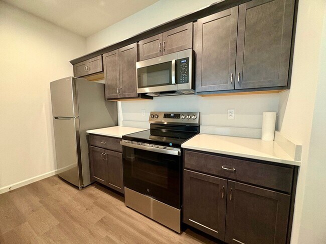 Building Photo - 59 N Conifer Dr