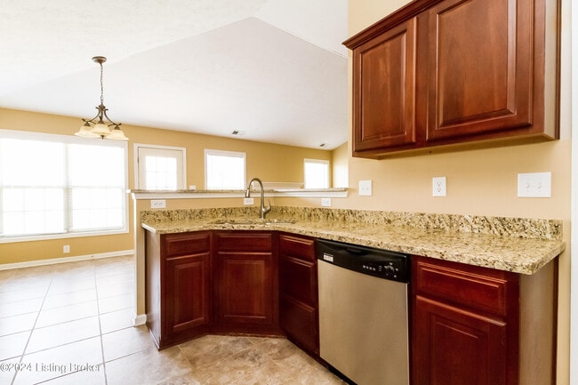 Building Photo - 1911 Belay Way