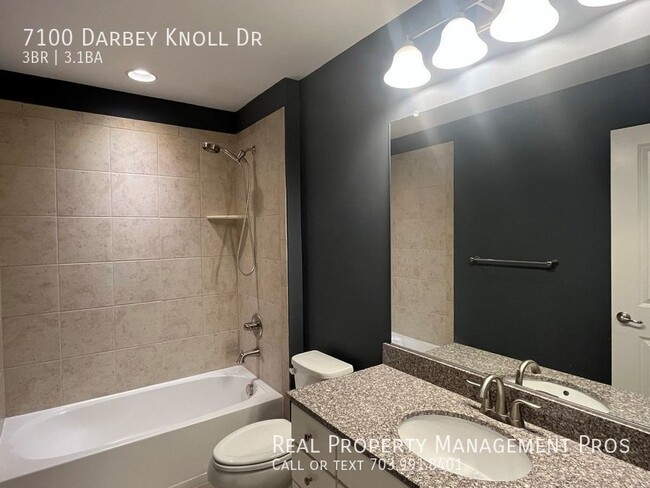 Building Photo - 7100 Darbey Knoll Dr