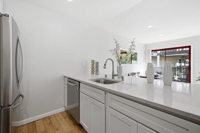 Building Photo - 4151 El Camino Way