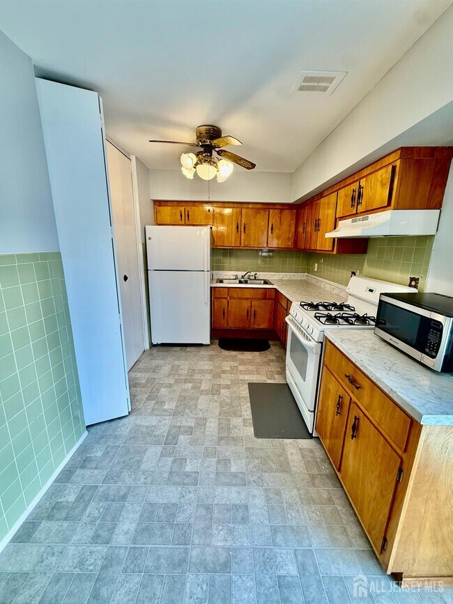 Building Photo - 4 Texas Ct