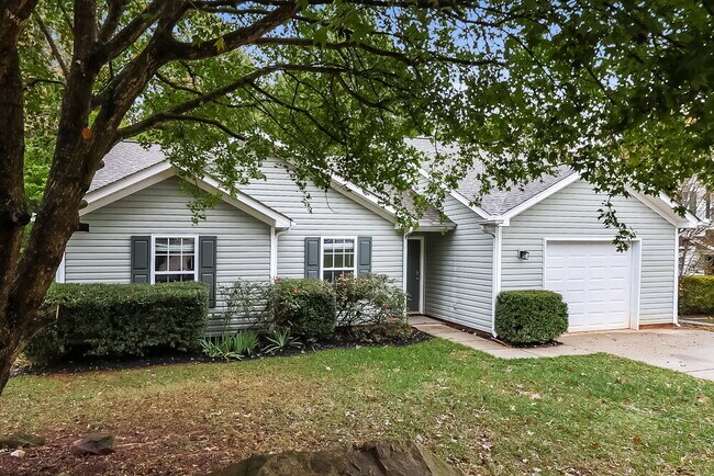 Building Photo - 7039 Lowen Rd