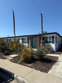 Building Photo - Great Location | Open-Concept