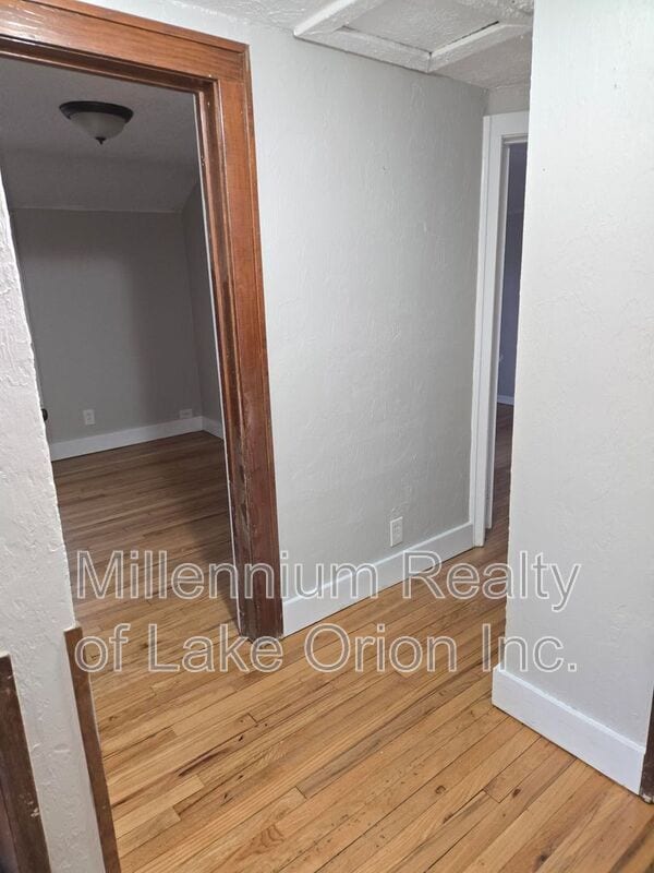 Building Photo - 30 E Beverly Ave