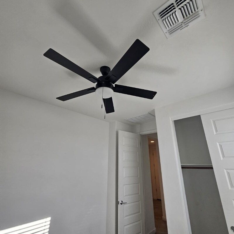 Building Photo - 1660 W Paseo Way