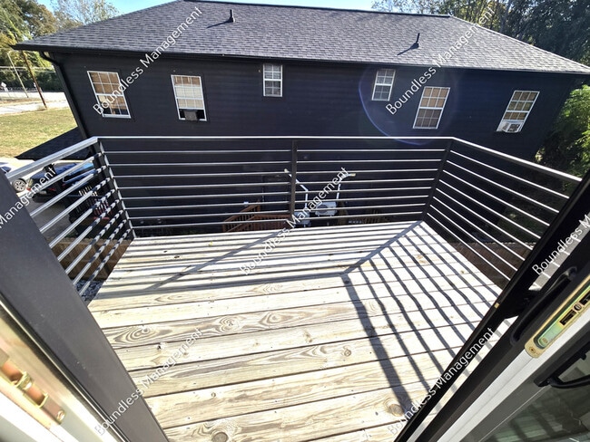 Building Photo - 340 Eugenia St SW