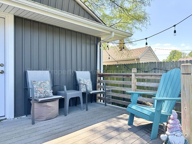 Building Photo - Rare Clawson Ranch – Fully Updated, Open C...