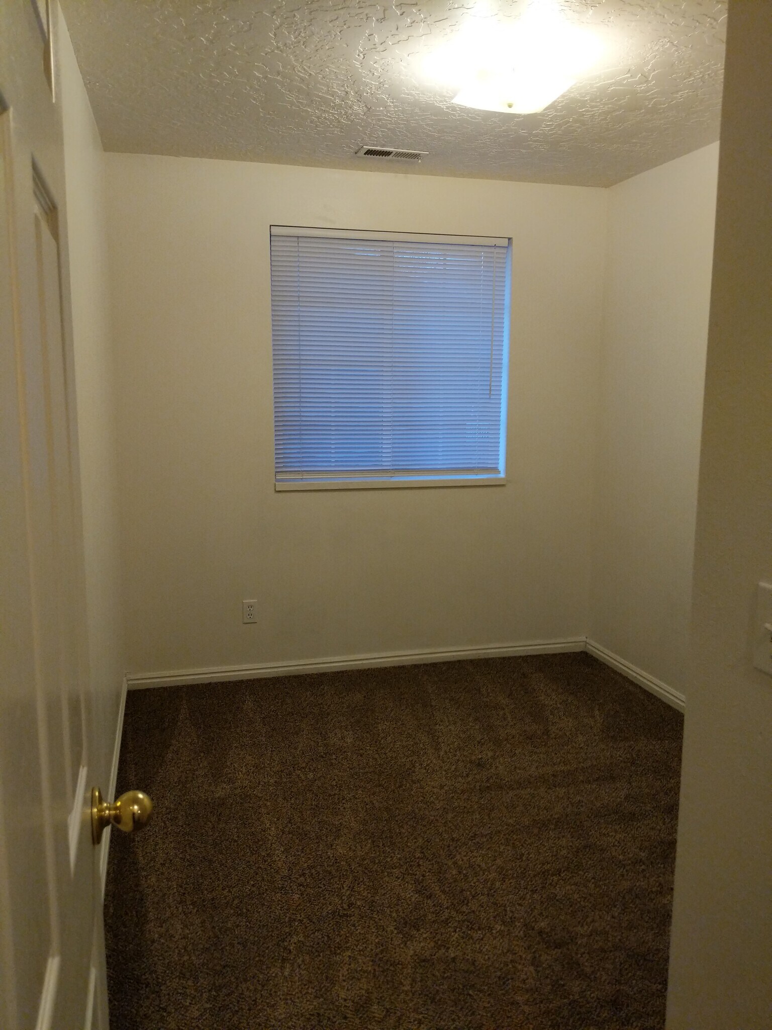 Bedroom - 558 N 800 E