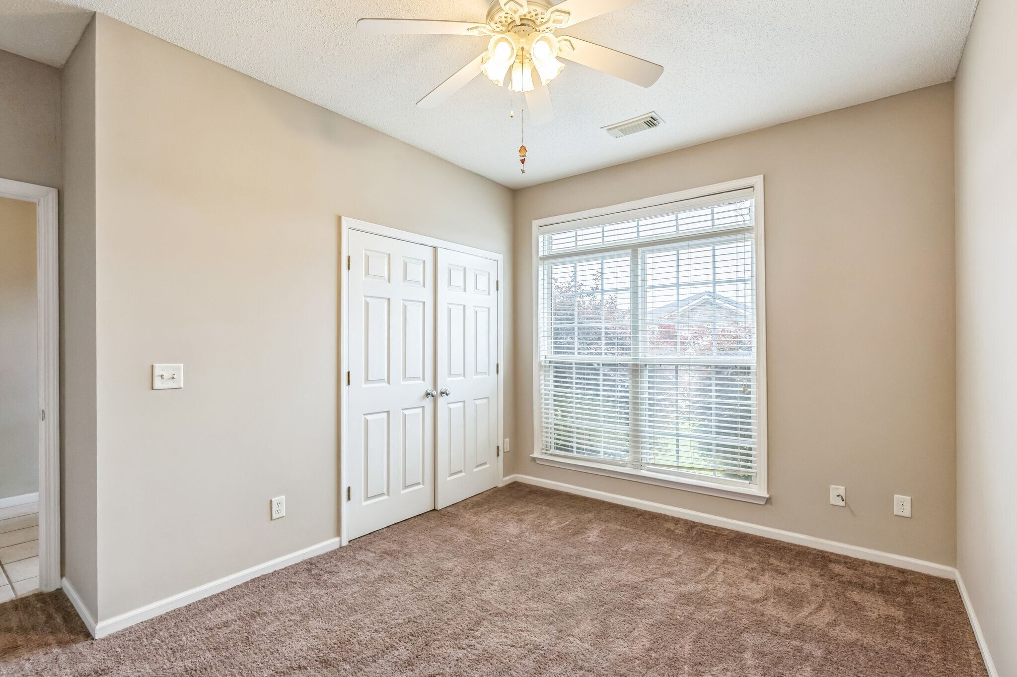 Building Photo - 2209 44th Ave