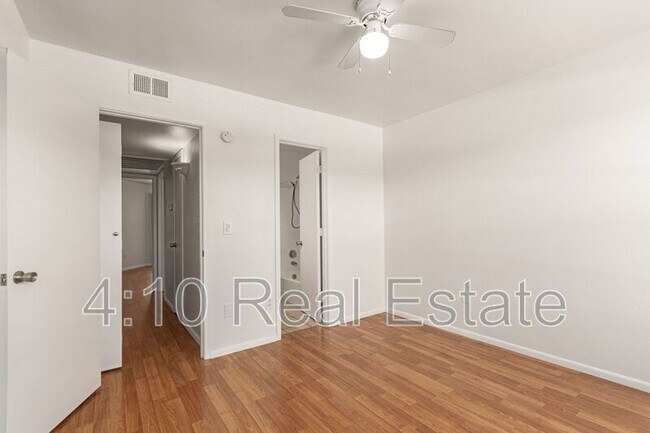Building Photo - 11640 N 51st Ave