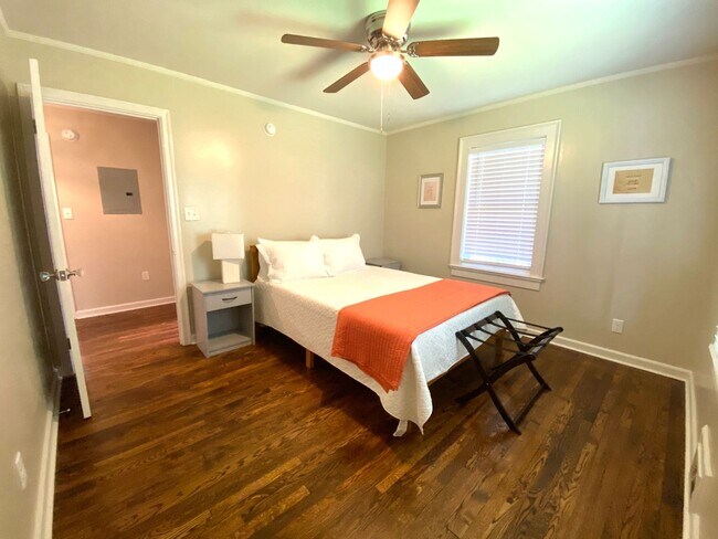 Building Photo - PRE-LEASING FOR FALL 2025!