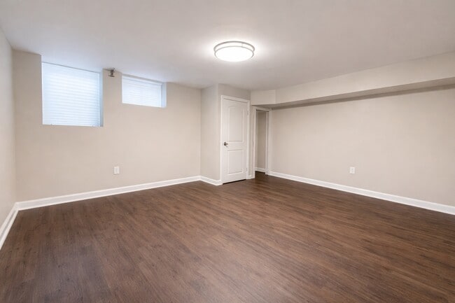 Building Photo - 3582 Dudley Ave