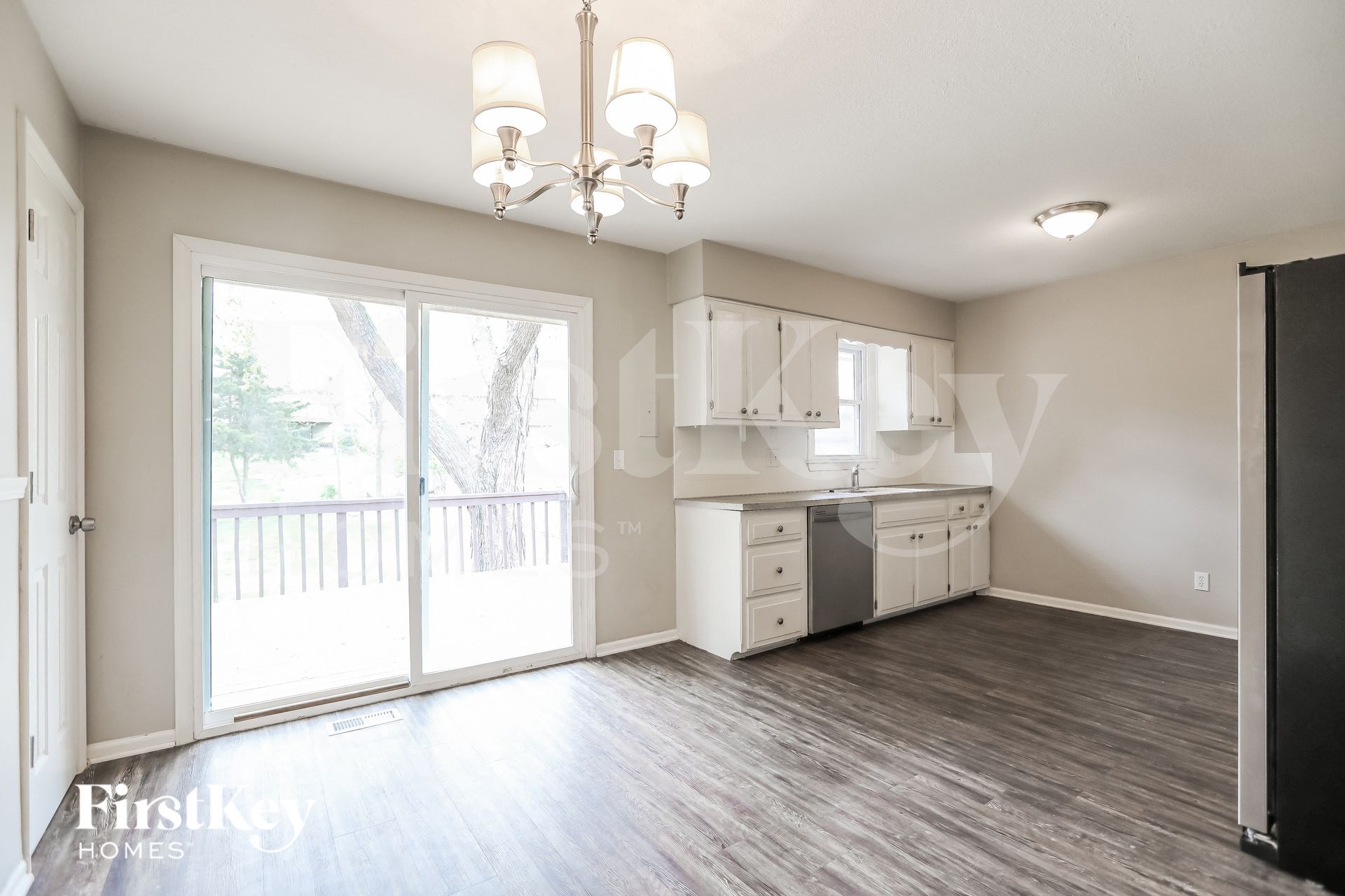 Building Photo - 515 NE 98th Terrace