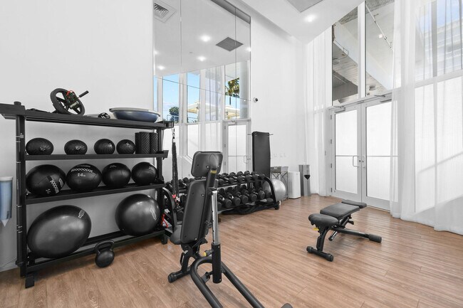 Building Photo - 3550 S Ocean Blvd