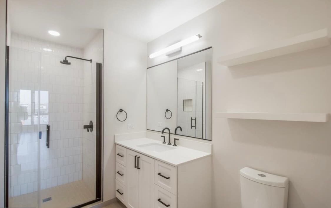 Bathroom - 1211 Van St SE