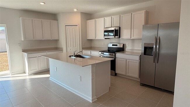 Building Photo - 1542 Jessica Blvd