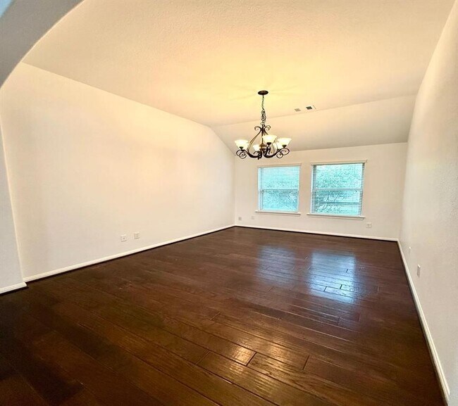 Building Photo - 95 Sagamore Ridge Pl