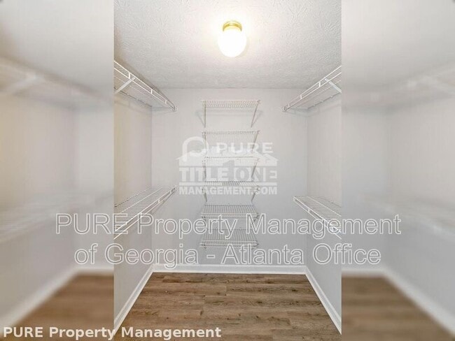 Building Photo - 2394 Leeward Ct