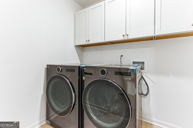 Building Photo - 1307 Trident Maple Chase