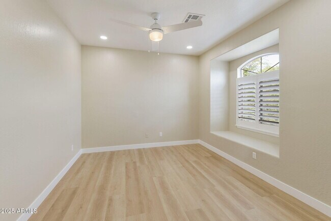 Building Photo - 1737 E Cortez Dr