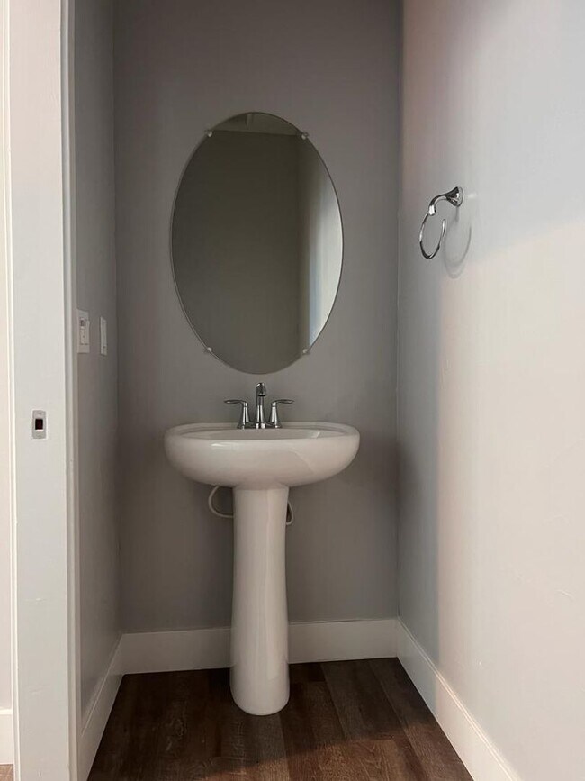 Building Photo - 1010 Mud Pie Ln