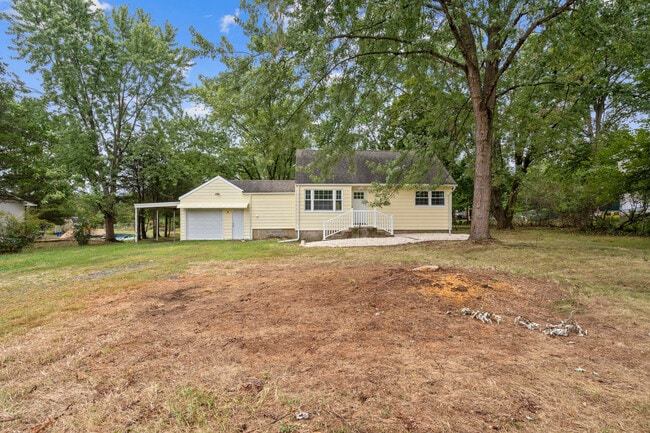 Building Photo - 60 Ellison Rd