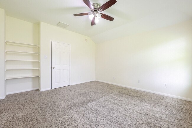 Building Photo - 11123 Overland Trail Dr