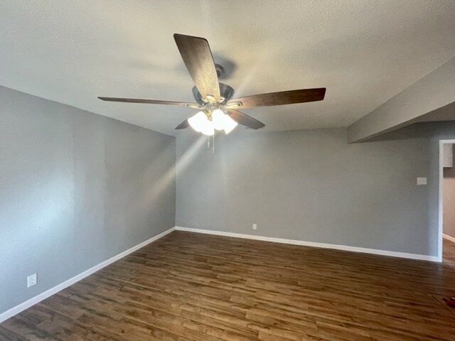 Building Photo - 913 Susan St