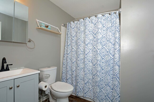 Building Photo - Charming 3-Bedroom Home in Monticello!