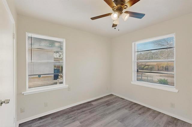 Building Photo - 310 Palm Oak Dr