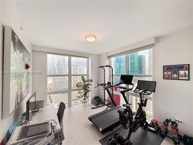 Building Photo - 31 SE 5th St