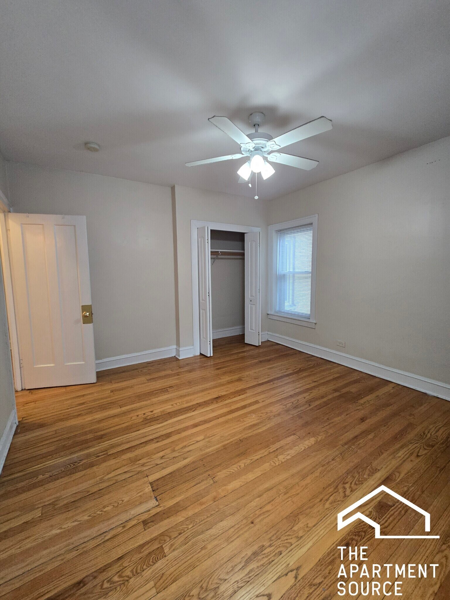 Building Photo - 834 Reba Pl