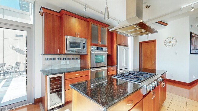 Building Photo - 21 Furnace St