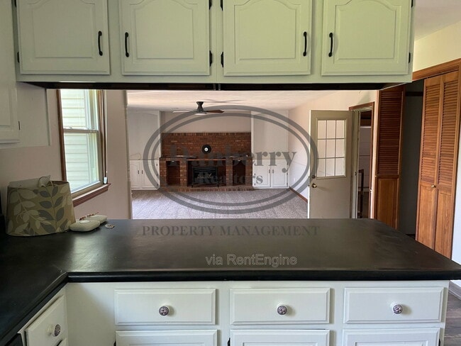 Building Photo - 3018 Gleneagle Dr