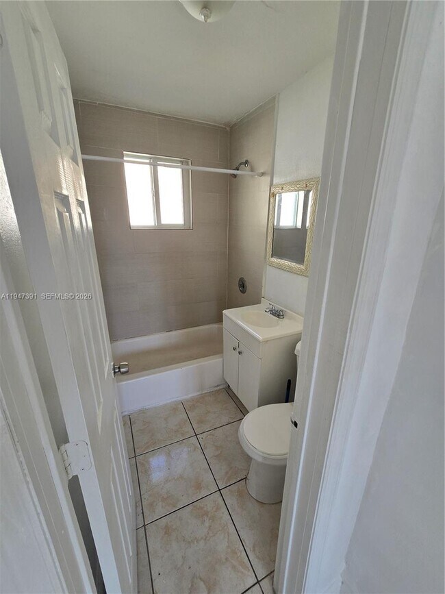 Building Photo - 535 NW 7th St