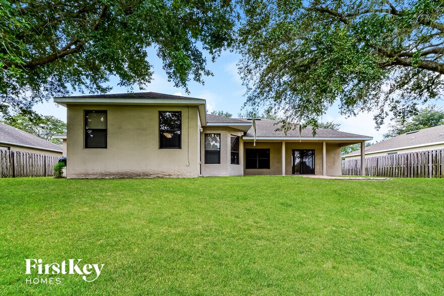 Building Photo - 1521 Clapton Dr