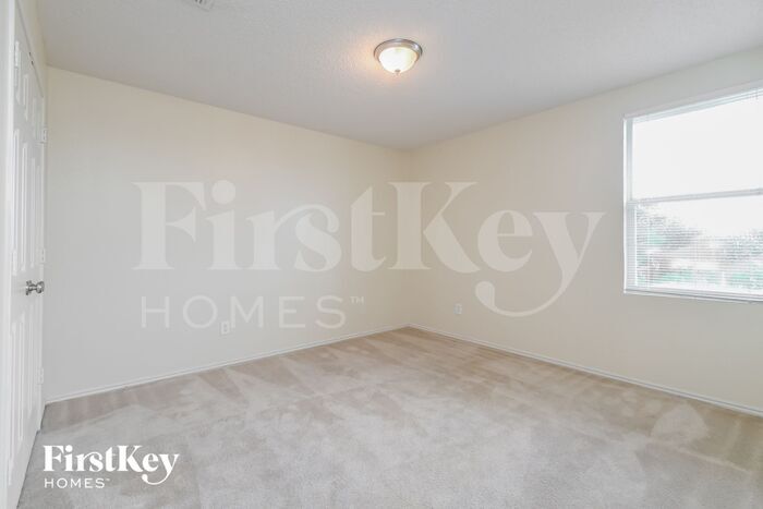 Building Photo - 1204 McMillen Dr