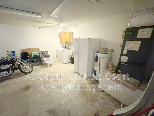 Building Photo - 915 Emily Cir