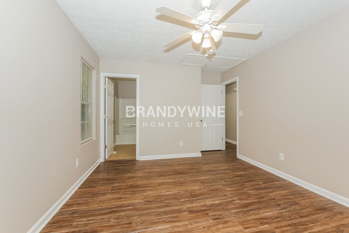 Building Photo - 10445 Ivygate Ave