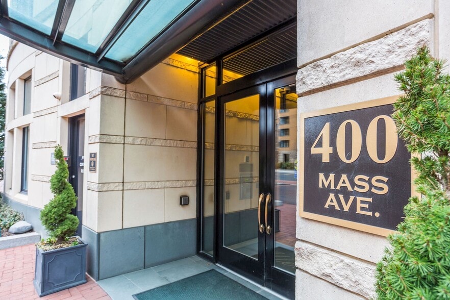 Building Entrance - 400 Massachusetts Ave NW