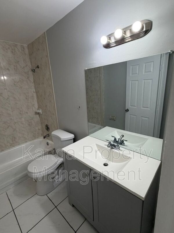 Building Photo - 11449 NW 35th St