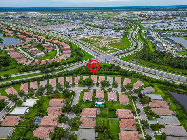 Building Photo - 9588 SW Flowermound Cir