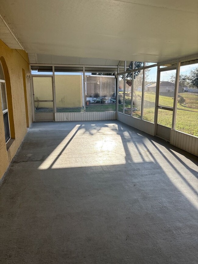 Building Photo - Beautiful 4 Bedroom, 2 Bath Split-Floor-Plan Home in Lakeside — Kissimmee, FL