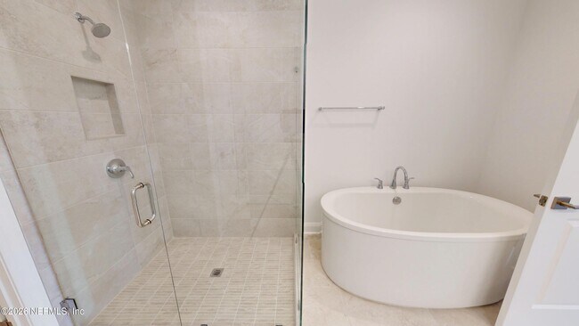 Building Photo - 156 Latham Dr