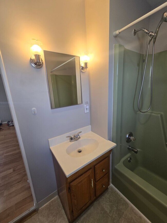 Building Photo - 4157 Reliance St