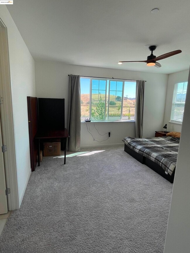 Building Photo - 5444 Spg Mountain Ln