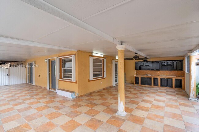 Building Photo - 5335 W 23rd Ct