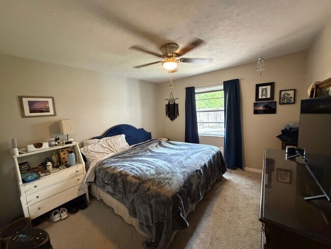 Building Photo - 4 Bed 2 Bath In Sable Chase