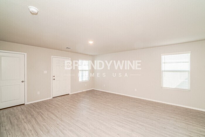 Building Photo - 7014 Winding Shelf