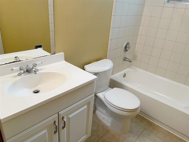 Building Photo - 11101 Royal Palm Blvd